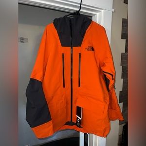 The North Face ACAD Men’s Ski Jacket SIZE XL